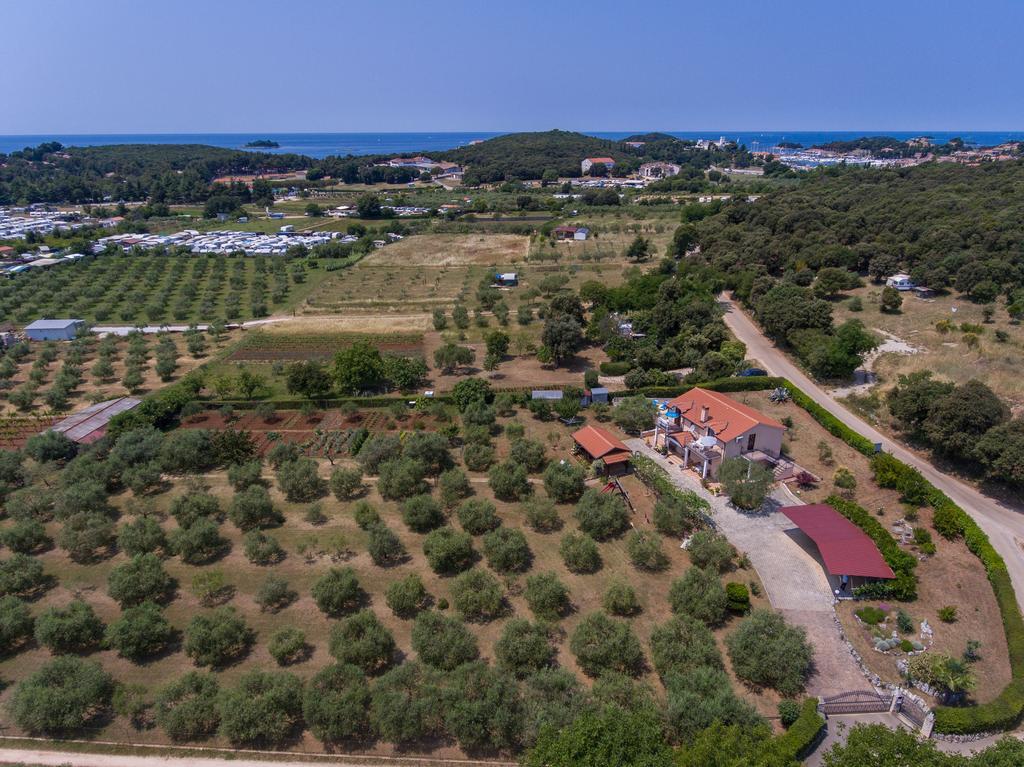 Apartments Mirjana Врсар Екстер'єр фото